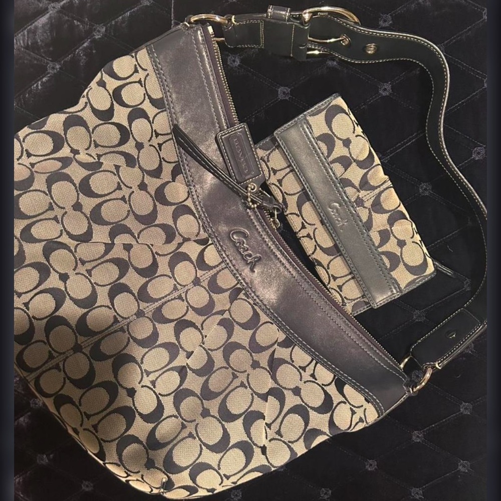 Coach Y2K Navy Blue Shoulder Bag & Matching Wallet
